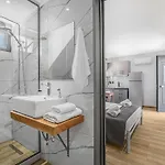 Apartament Groundfloor 1 *