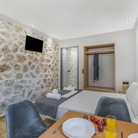 Groundfloor 1 * Tsoukaladhes